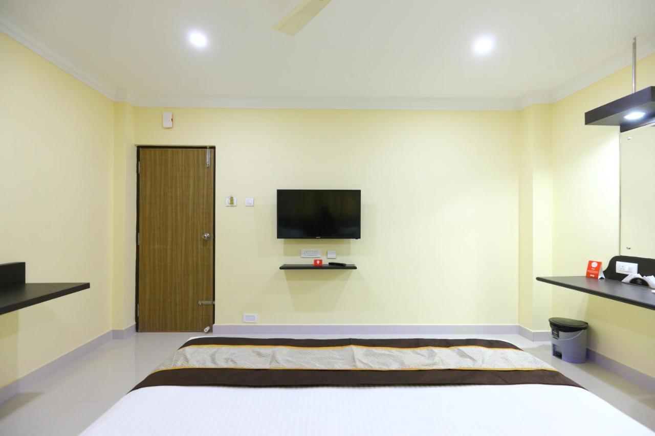 Hotel Salbala - Near Airport チェンナイ エクステリア 写真