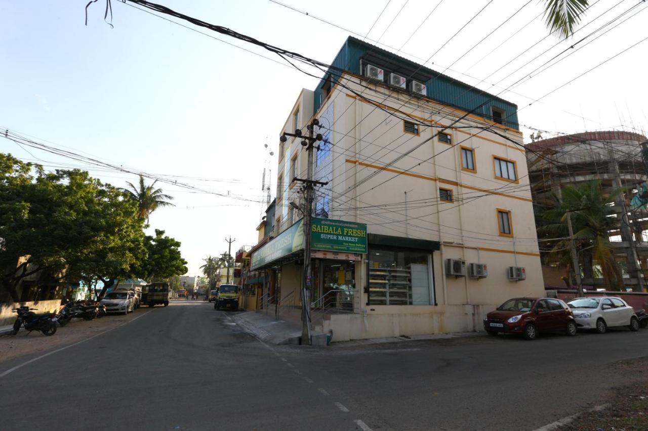 Hotel Salbala - Near Airport チェンナイ エクステリア 写真